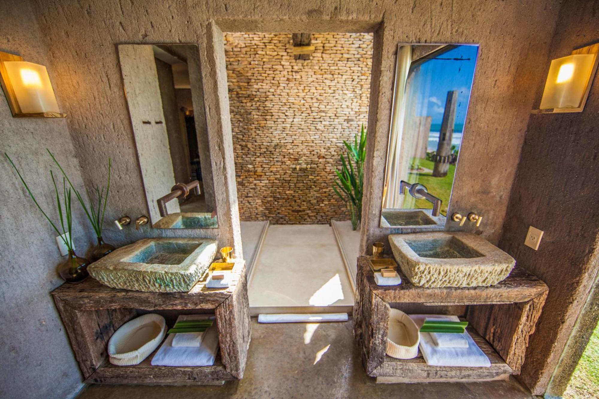 Resort Kenoa Exclusive &